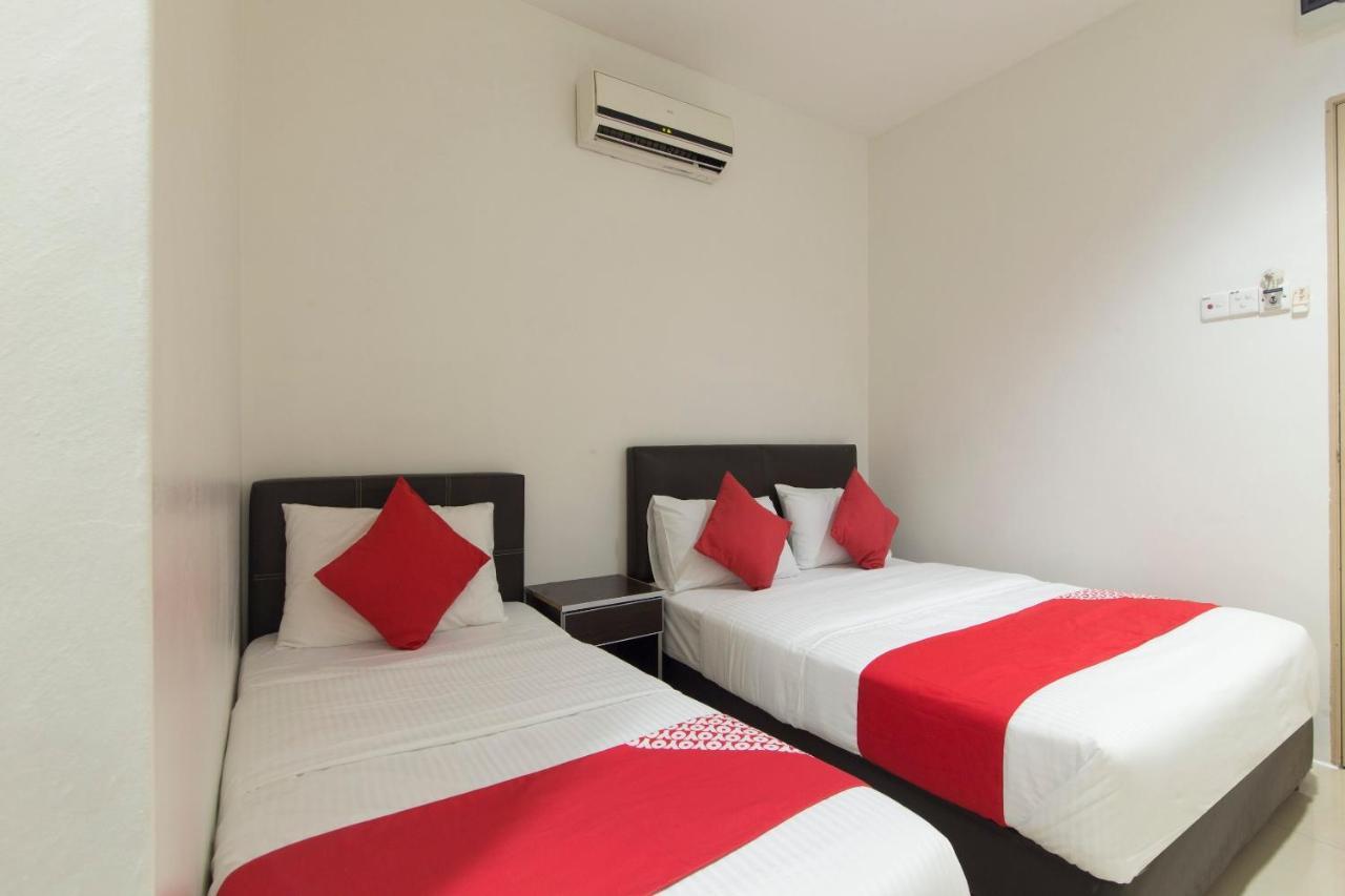 Oyo 44072 Mines Cempaka Hotel Nilai Zewnętrze zdjęcie