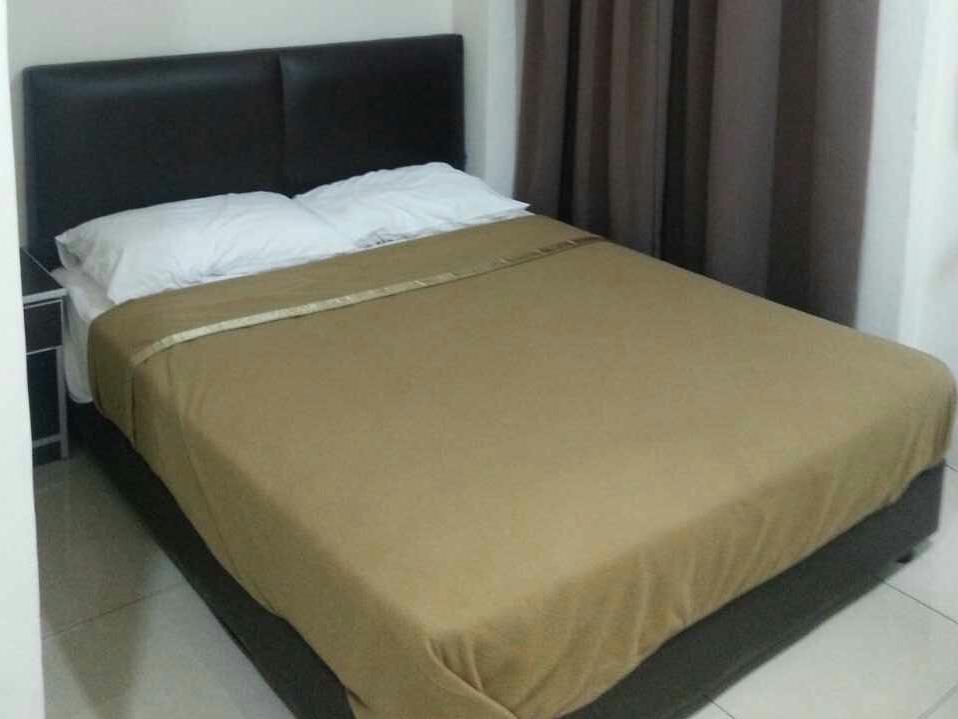 Oyo 44072 Mines Cempaka Hotel Nilai Zewnętrze zdjęcie