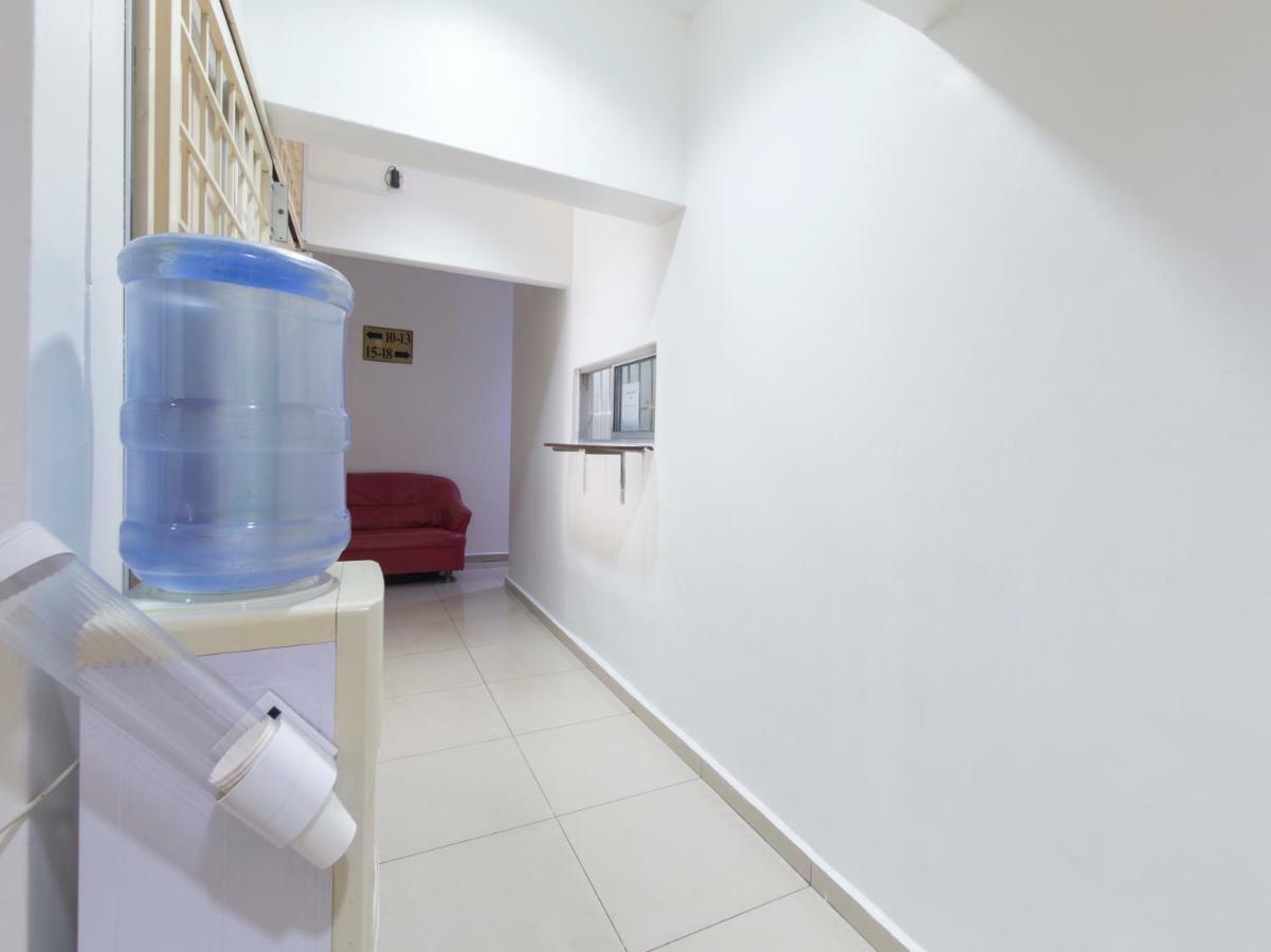 Oyo 44072 Mines Cempaka Hotel Nilai Zewnętrze zdjęcie